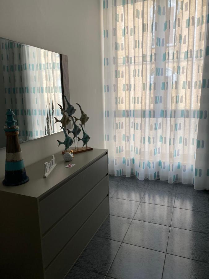 Appartamenti Tra Cielo E Mare 피옴비노 외부 사진